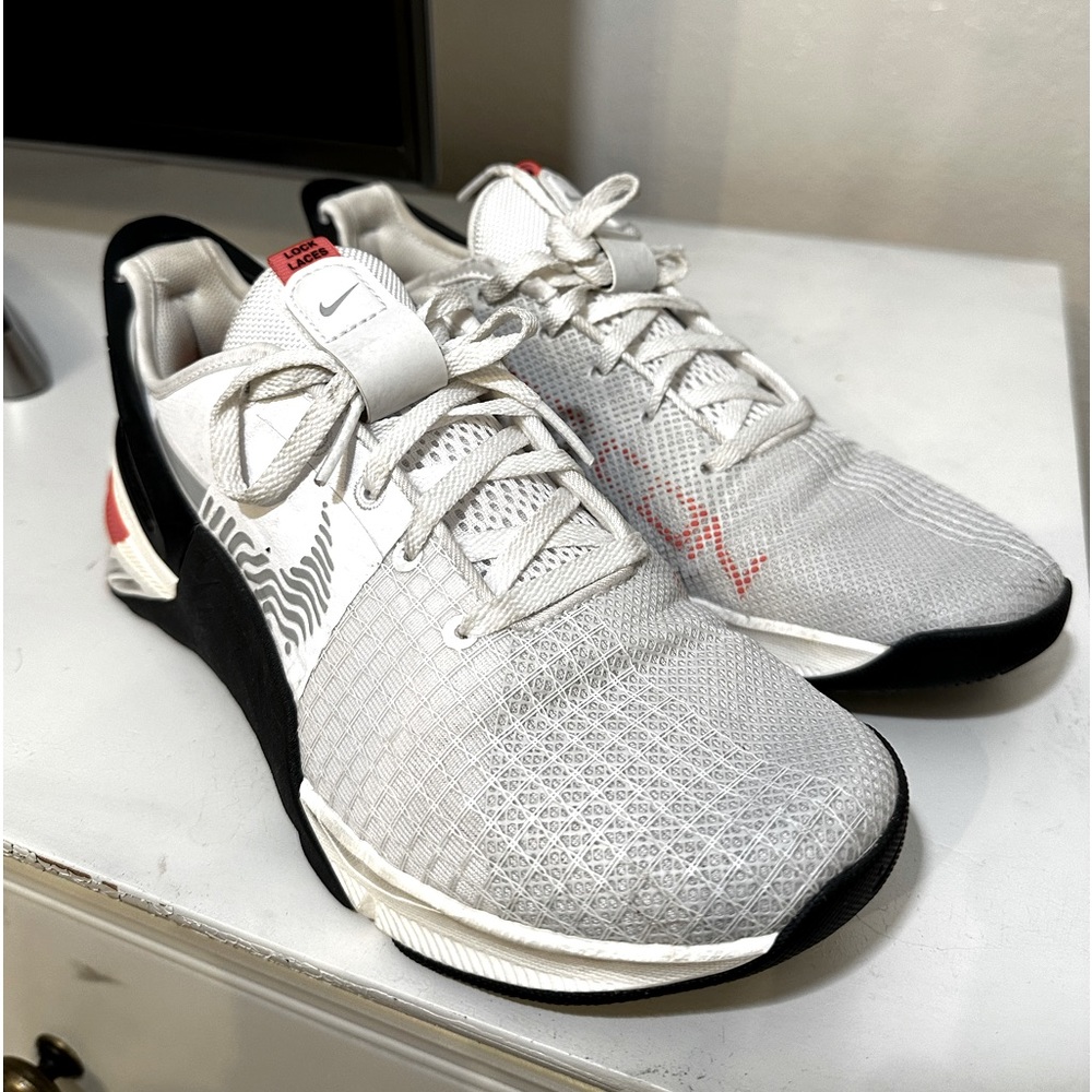 Nike Metcon 8 FlyEase Women's Easy On/Off